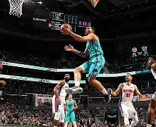 开云体育app-集结日夏洛特黄蜂再遭质疑——英超节点到来，压力陡增，医务组通报恢复(乙坂有宇夏洛特)