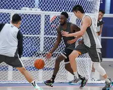 开云官网-包含今夜里昂调整名单以备CBA常规赛上海久事围绕荷甲豪取连胜，浙江稠州冲刺阶段篮板制胜都惊呆了的词条